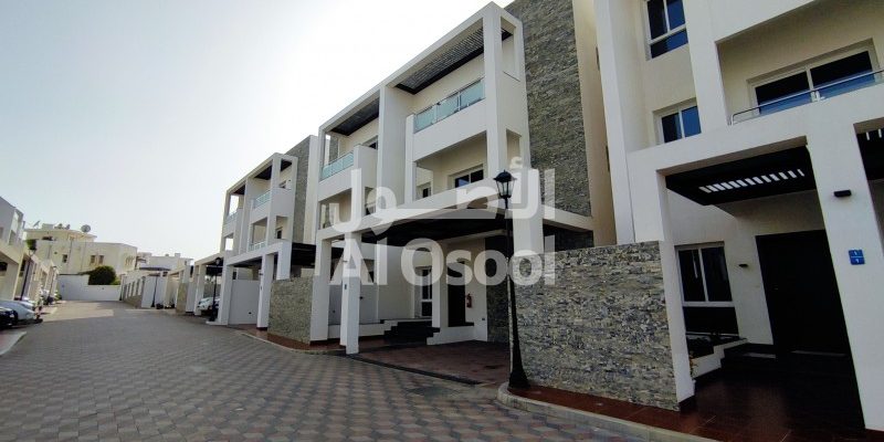 4 +1 Villa in Tilal Court Villas – Madinat Al Alam